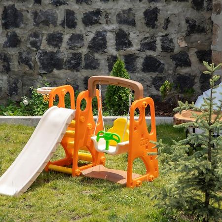 Tsaghkadzor Inn Hotel מראה חיצוני תמונה