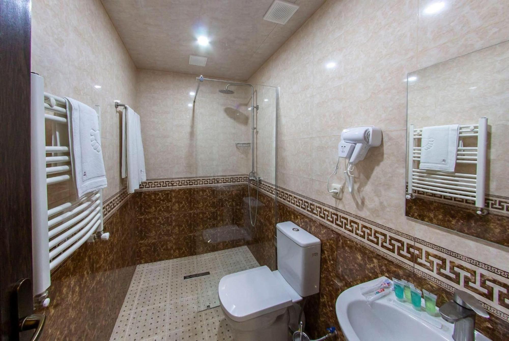 Tsaghkadzor Inn Hotel מראה חיצוני תמונה