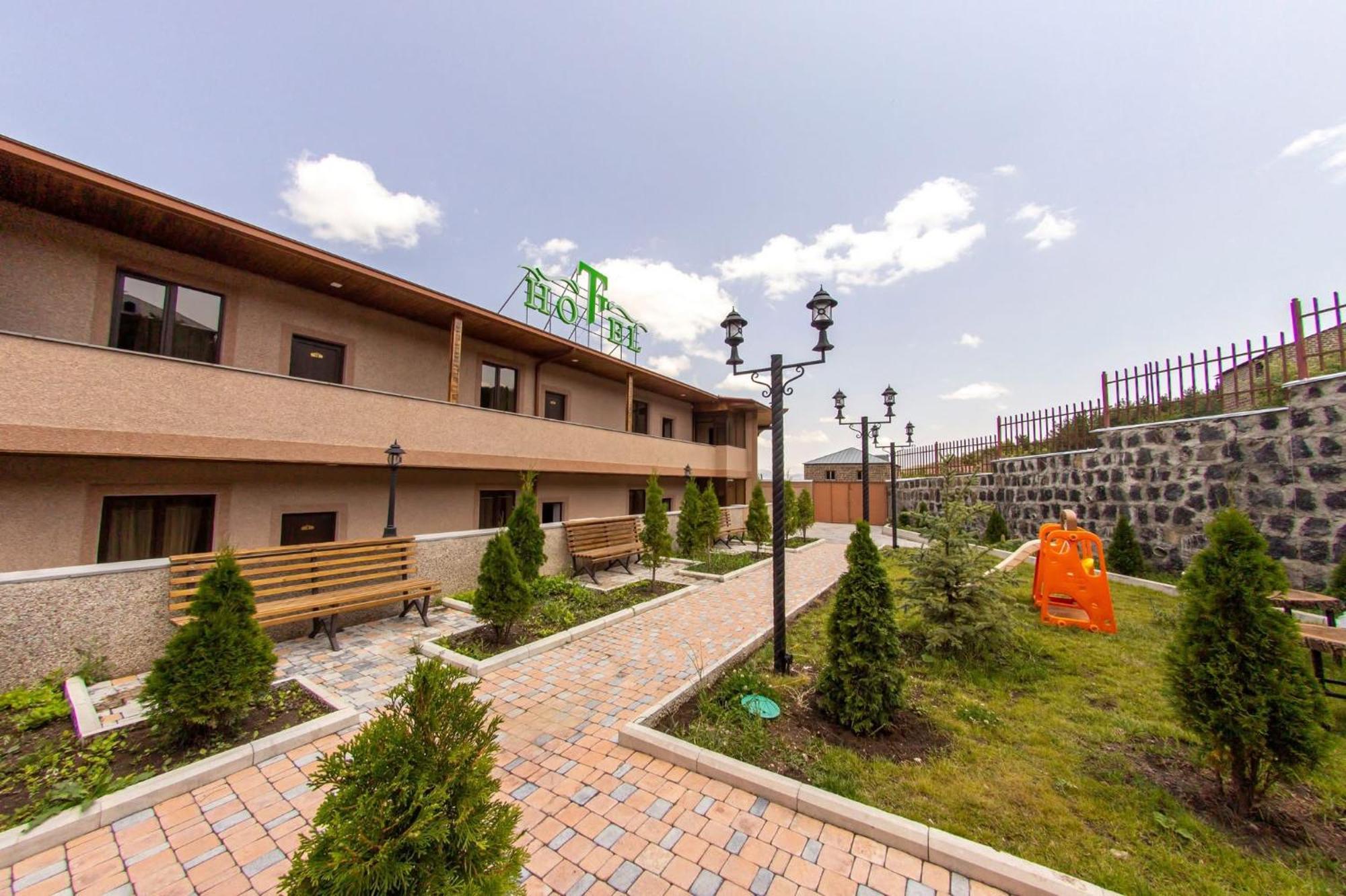 Tsaghkadzor Inn Hotel מראה חיצוני תמונה